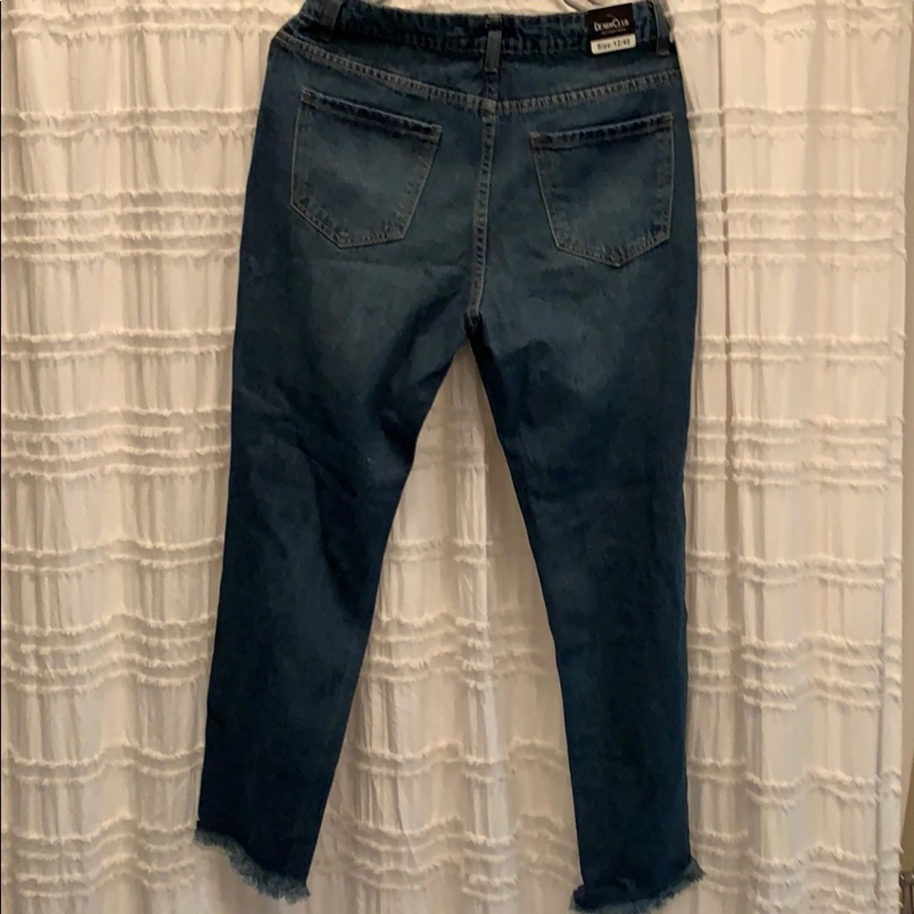 Distressed jeans - Picture 2 of 2